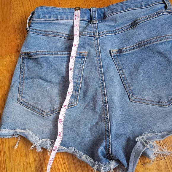 Forever 21 Women's High Rise Distressed Cut Off Denim Shorts Blue Size 26 - Picture 5 of 7
